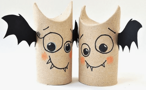 Bats made of toilet paper from Hallowe'en Decoration Ideas, lernin blog