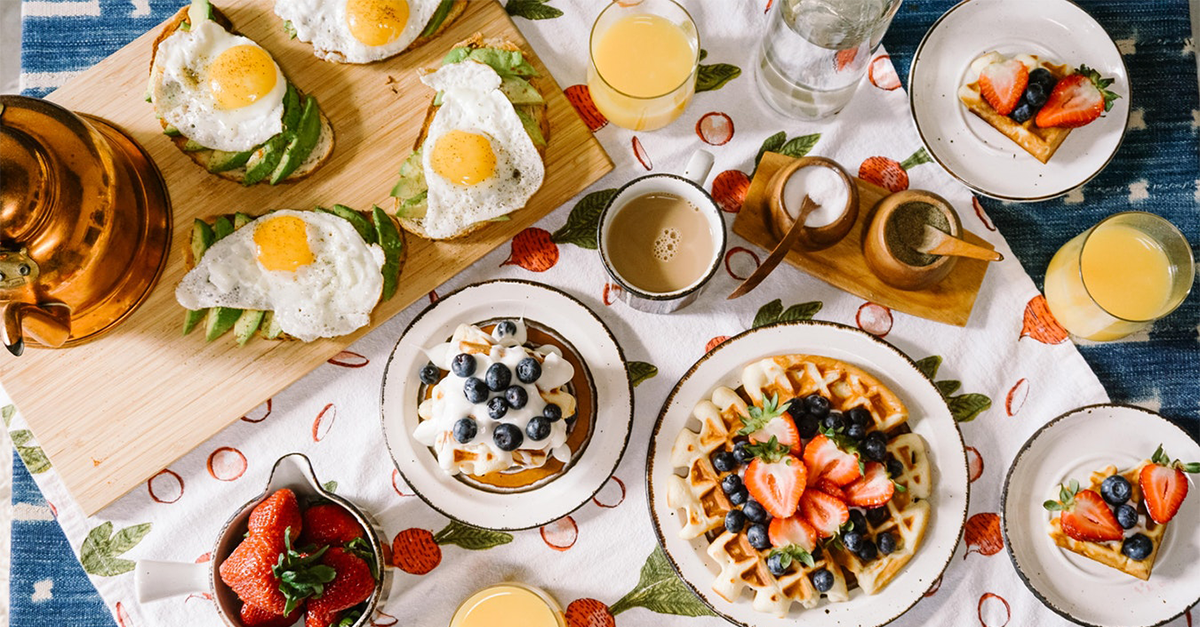 En este momento estás viendo Desayunos saludables para empezar el día con energía